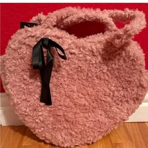 Art Class NWT Sherpa Heart Bag